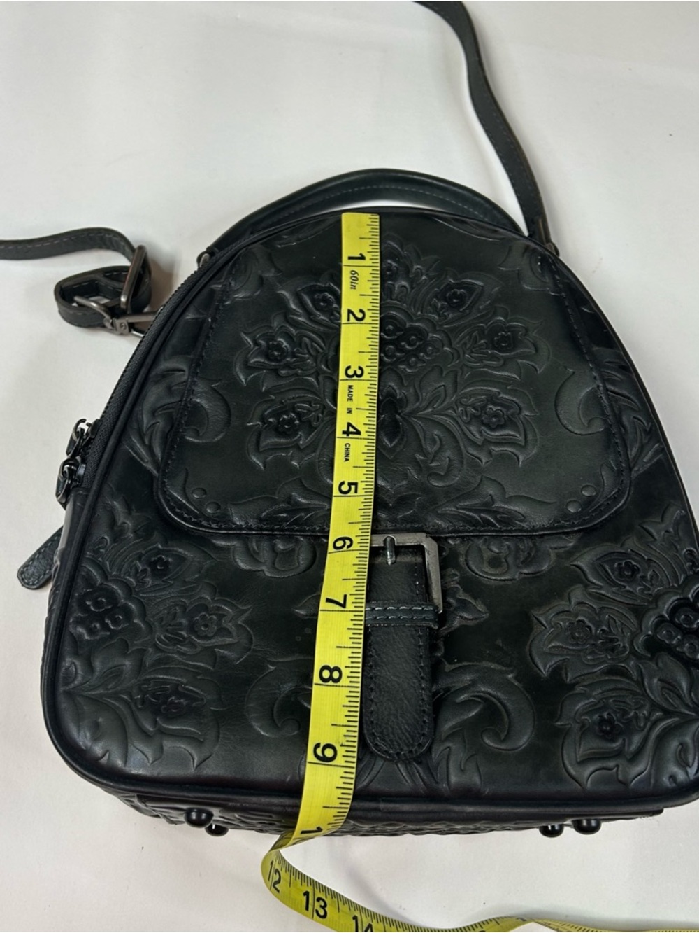 Vintage Feigitor Women’s Crossbody Backpack Purse Black Floral Embossed #1031 - Picture 13 of 15